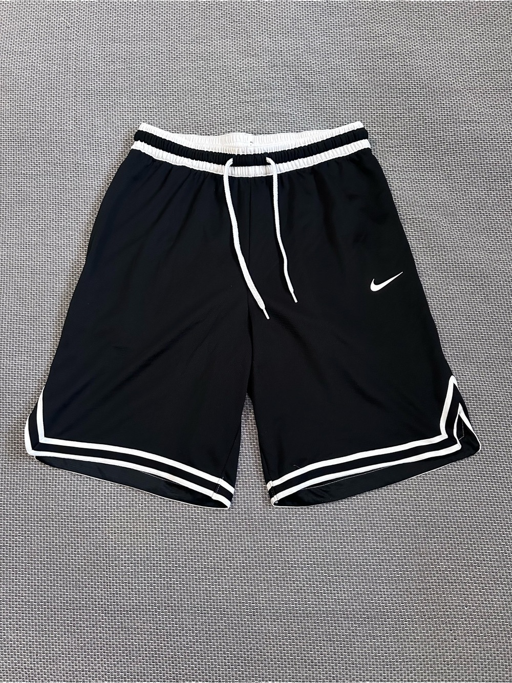 Nike Men’s DNA Dri-FIT Black Basketball Shorts